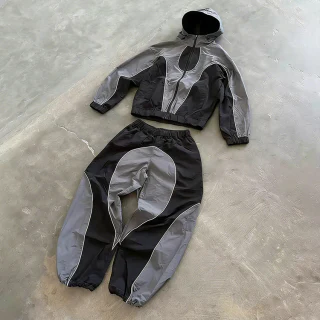 Men's nylon tracksuit · 1