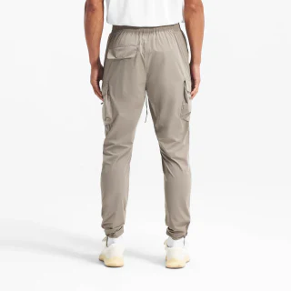 Men's slim-fit lightweight cargo nylon pants · 3