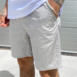 Men's cargo shorts · 4