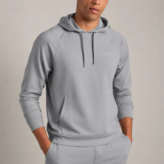 Felpa con cappuccio raglan da uomo · 1