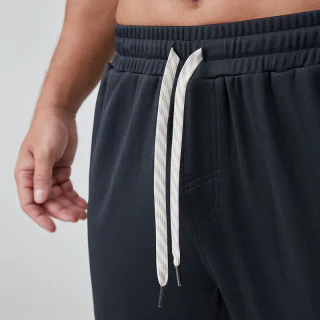 Joggers ligeros de poliéster para hombre · 4