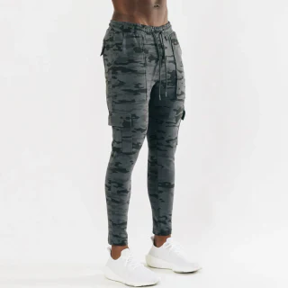 Slim-fit cargo cotton joggers · 1