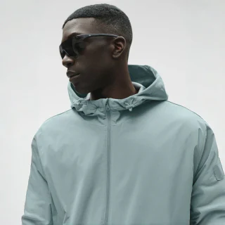 Schnelltrocknende Herrenjacke aus Polyester/Nylon · 4