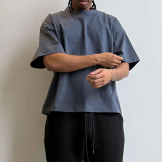 เสื้อยืดผ้าฝ้ายเนื้อหนาทรงหลวมสำหรับผู้ชาย · 2