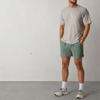 Men's lightweight raglan T-shirt · 3