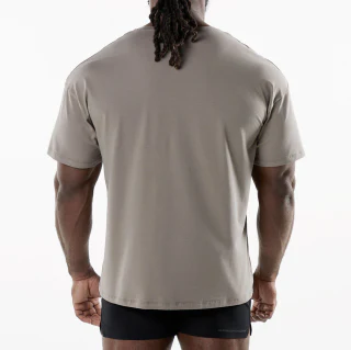 Camiseta pesada para hombre. · 2