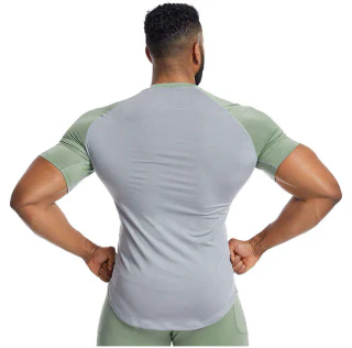 Camiseta ajustada de poliéster/spandex de secado rápido para hombre · 2
