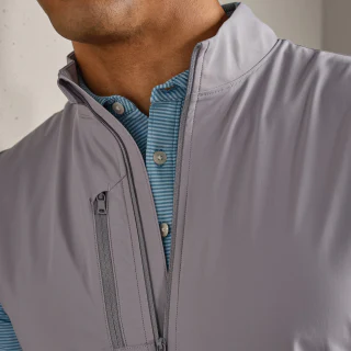 Men's sleeveless crew-neck jacket · 3