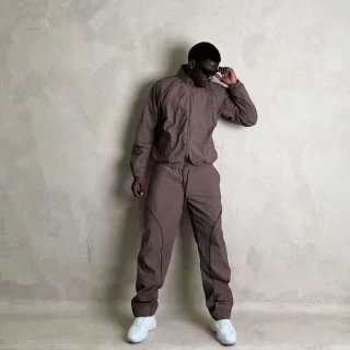 Men's lightweight nylon tracksuit · 4