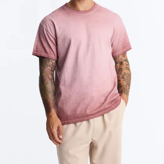 T-shirt de algodão oversized para homem · 1