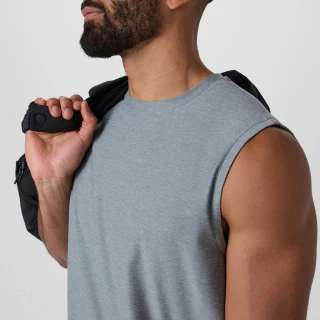 Men's sleeveless crew-neck tank top · 3