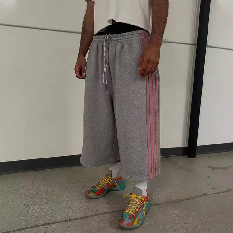 Men's oversized cotton shorts