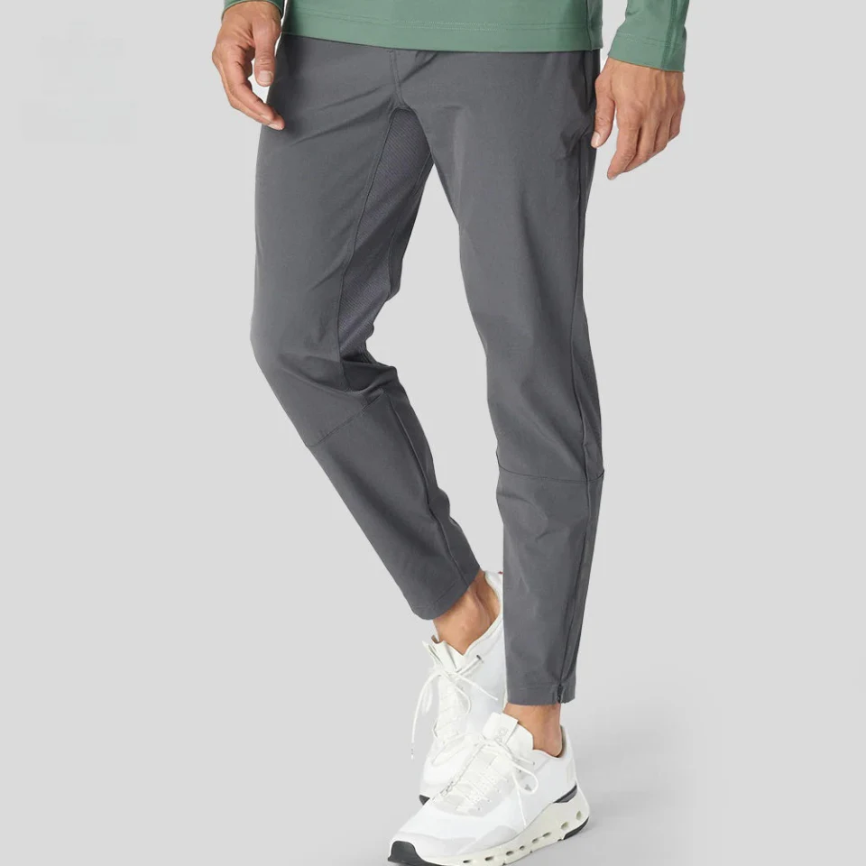 Men's slim-fit lightweight nylon/spandex joggers