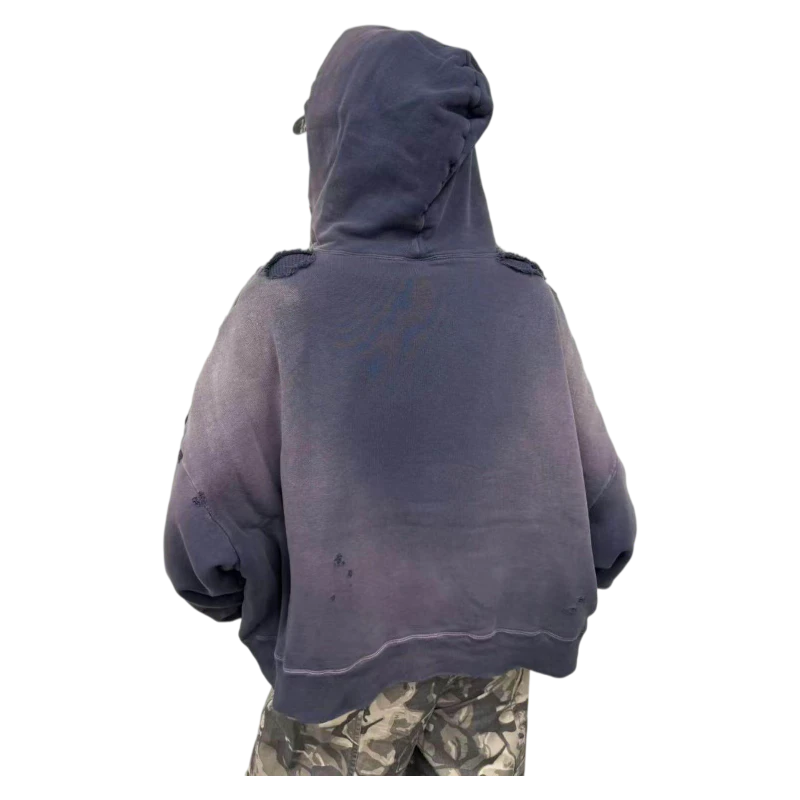 Kapuzenpullover aus Baumwolle mit Säurewaschung · 2