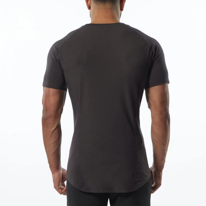 เสื้อยืดผ้าสแปนเด็กซ์แห้งเร็วสำหรับผู้ชาย · 5