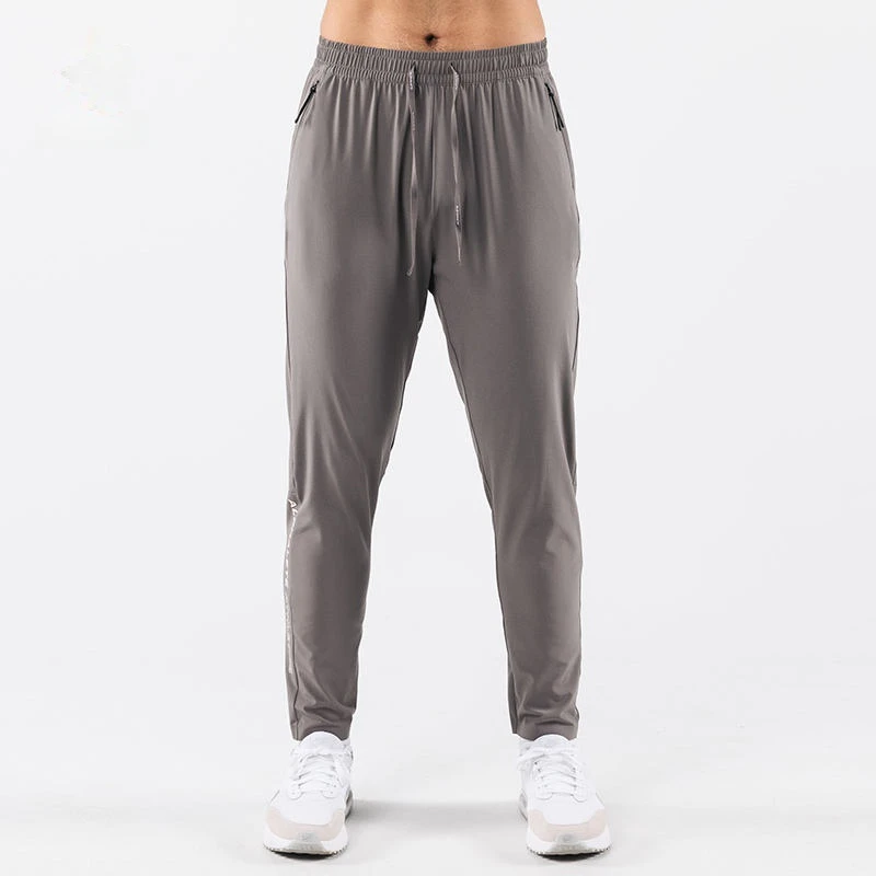 Men's slim-fit nylon/spandex joggers