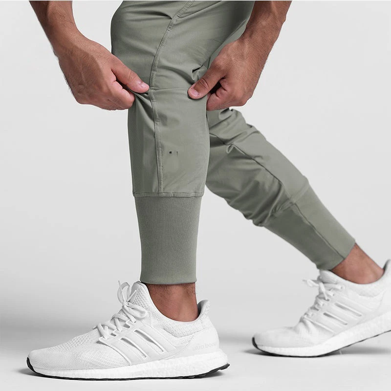 Joggers de poliéster slim fit para hombre · 3