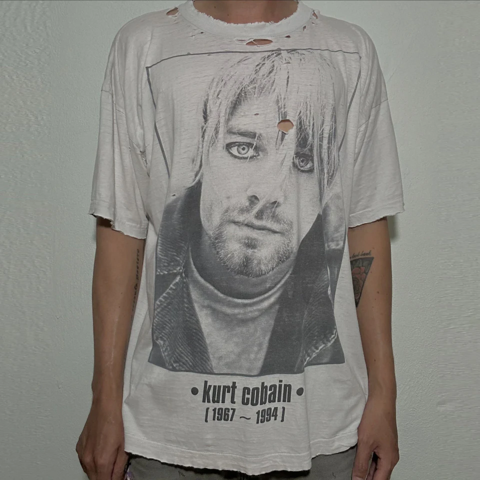 เสื้อยืดโอเวอร์ไซส์น้ำหนักเบาสำหรับผู้ชาย