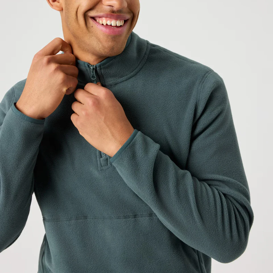 Schwerer Kapuzenpullover aus Polyester mit halbem Reißverschluss · 3
