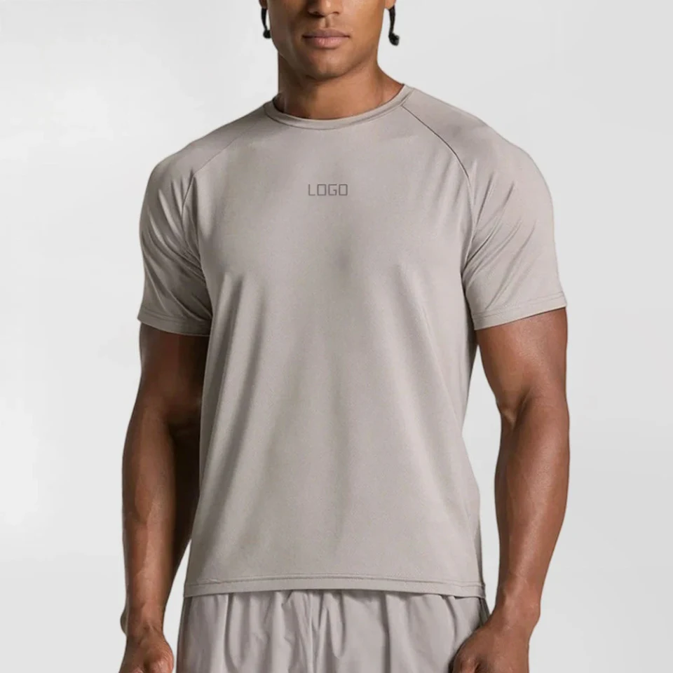 Camiseta ligera de poliéster/spandex para hombre.