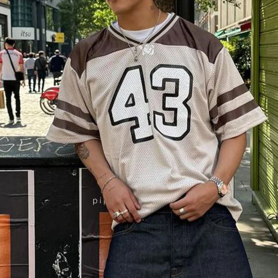 Men's boxy-fit V-neck sports jersey