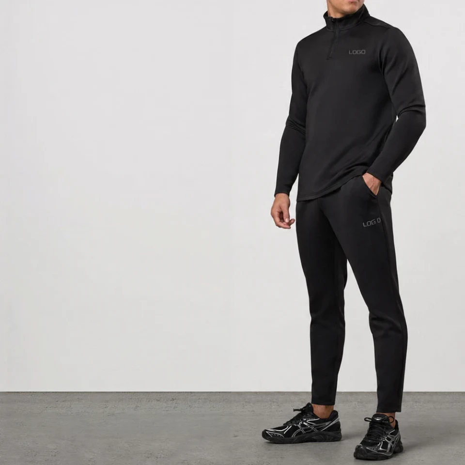 Men's quarter-zip long-sleeve polyester shirt · 2